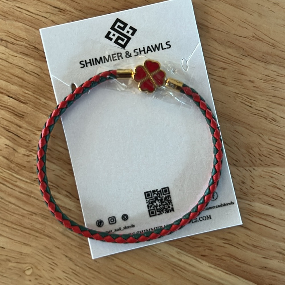 Genuine Woven Leather and Stainless Steel Four
Leaf Clover Charm Bracelet - Picture 7 of 8